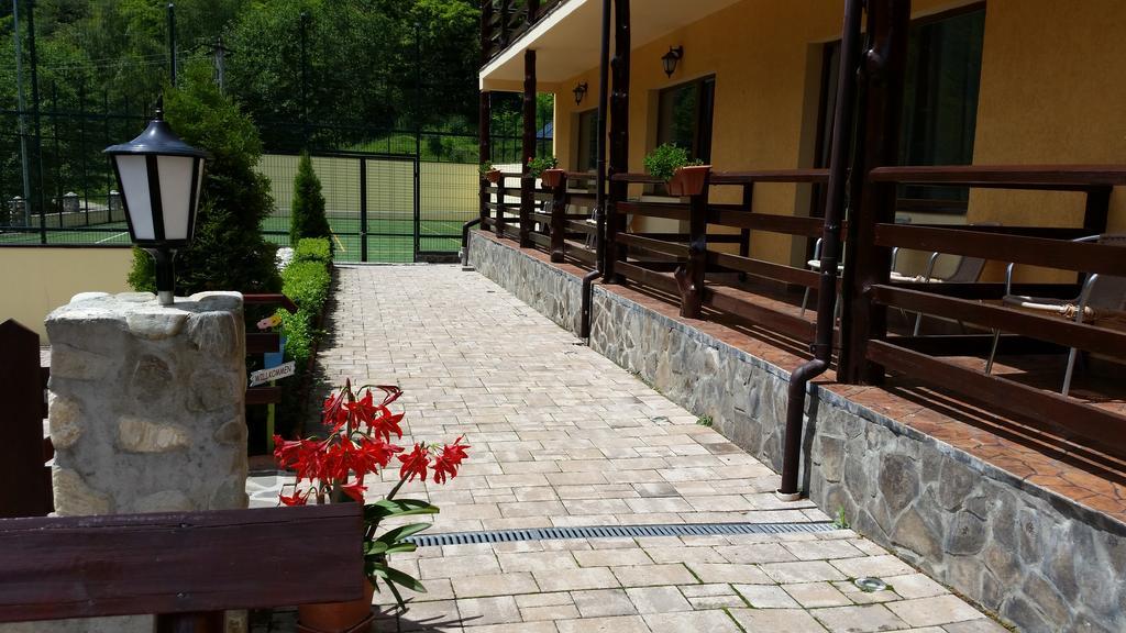 Pension Curmatura Stezii Răşinari Exterior foto